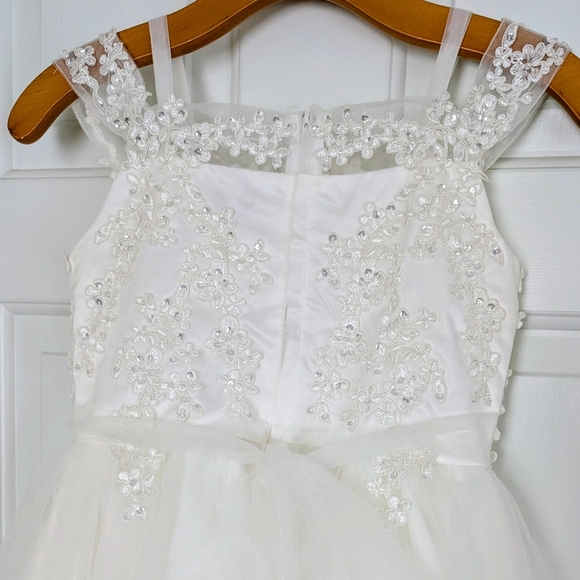 Tip Top Flower Girl / First Communion Dress - Picture 5 of 10